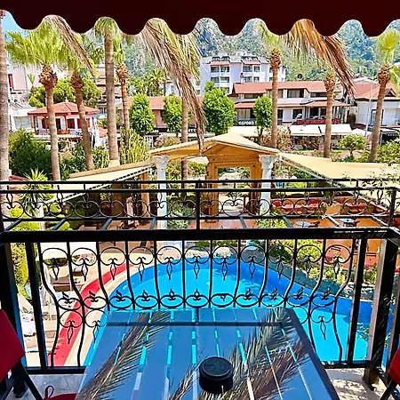 Mitos 3* İçmeler
